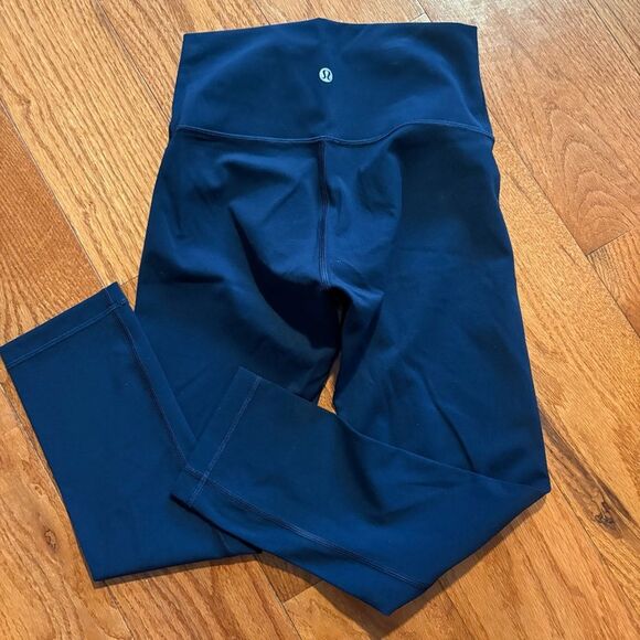 Lululemon Wunder Under Crop High-Rise Luon Navy Blue Size 4 21” - Picture 1 of 4
